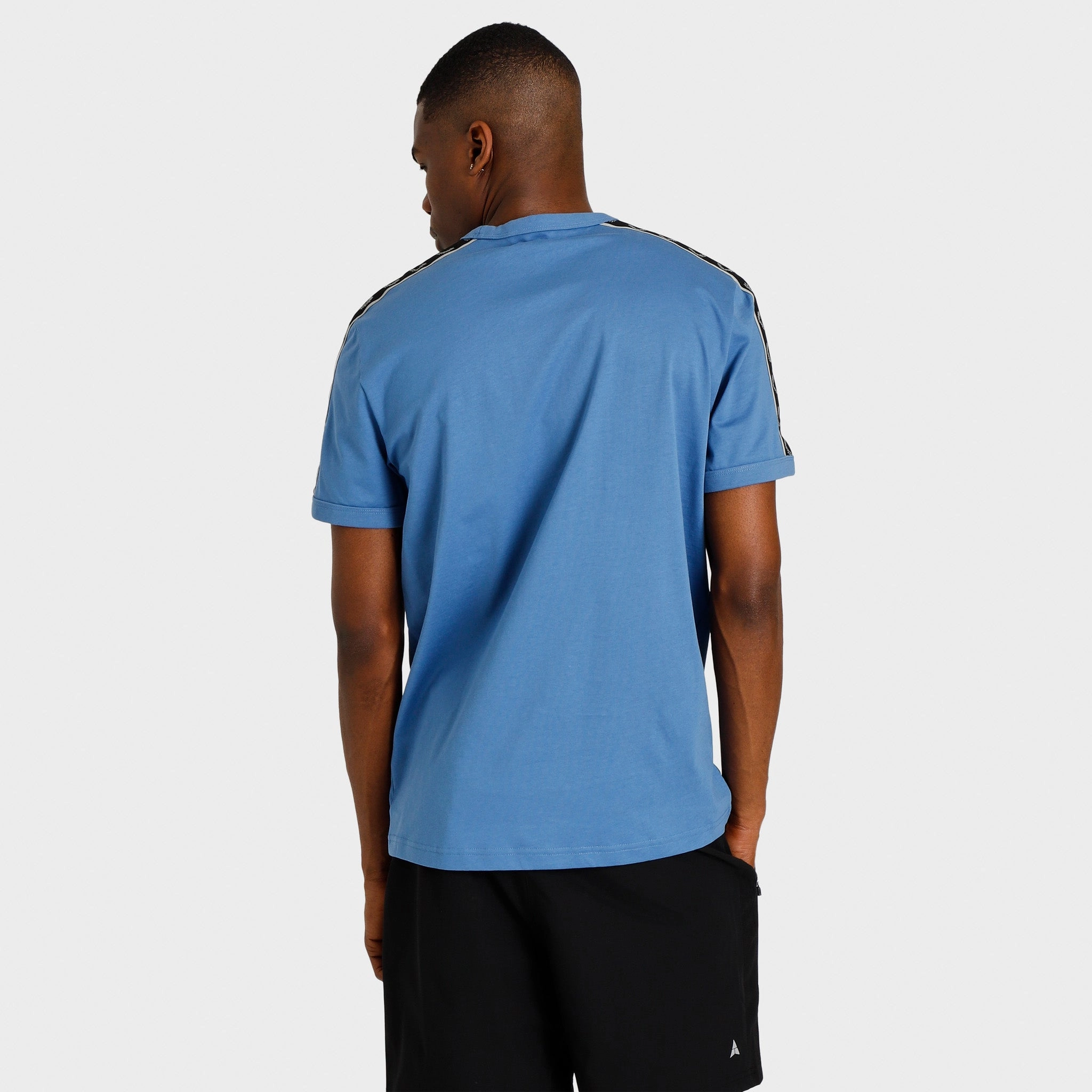 Fred Perry Taped Ringer T-Shirt / Twilight Blue