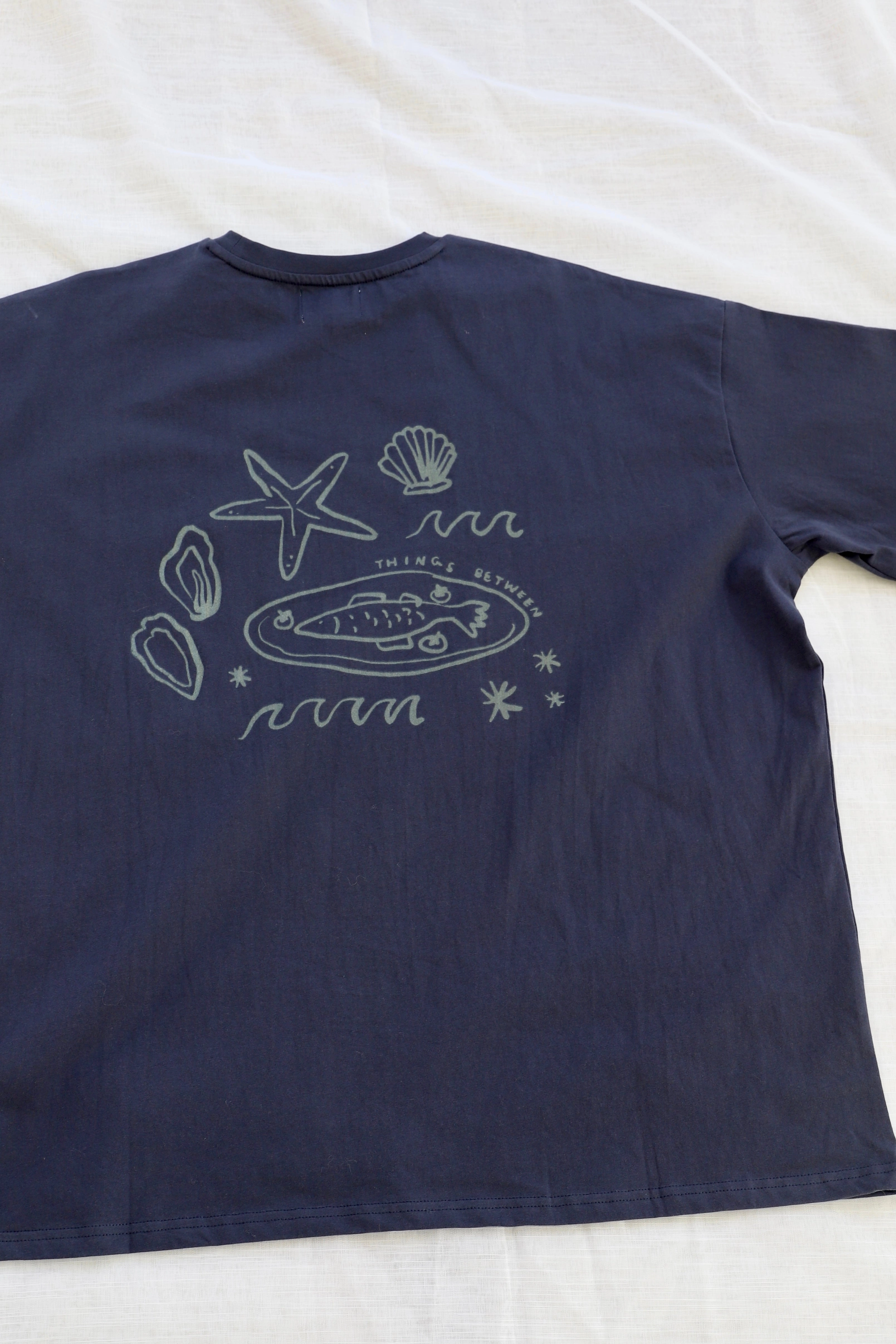 GRAPHIC TEE