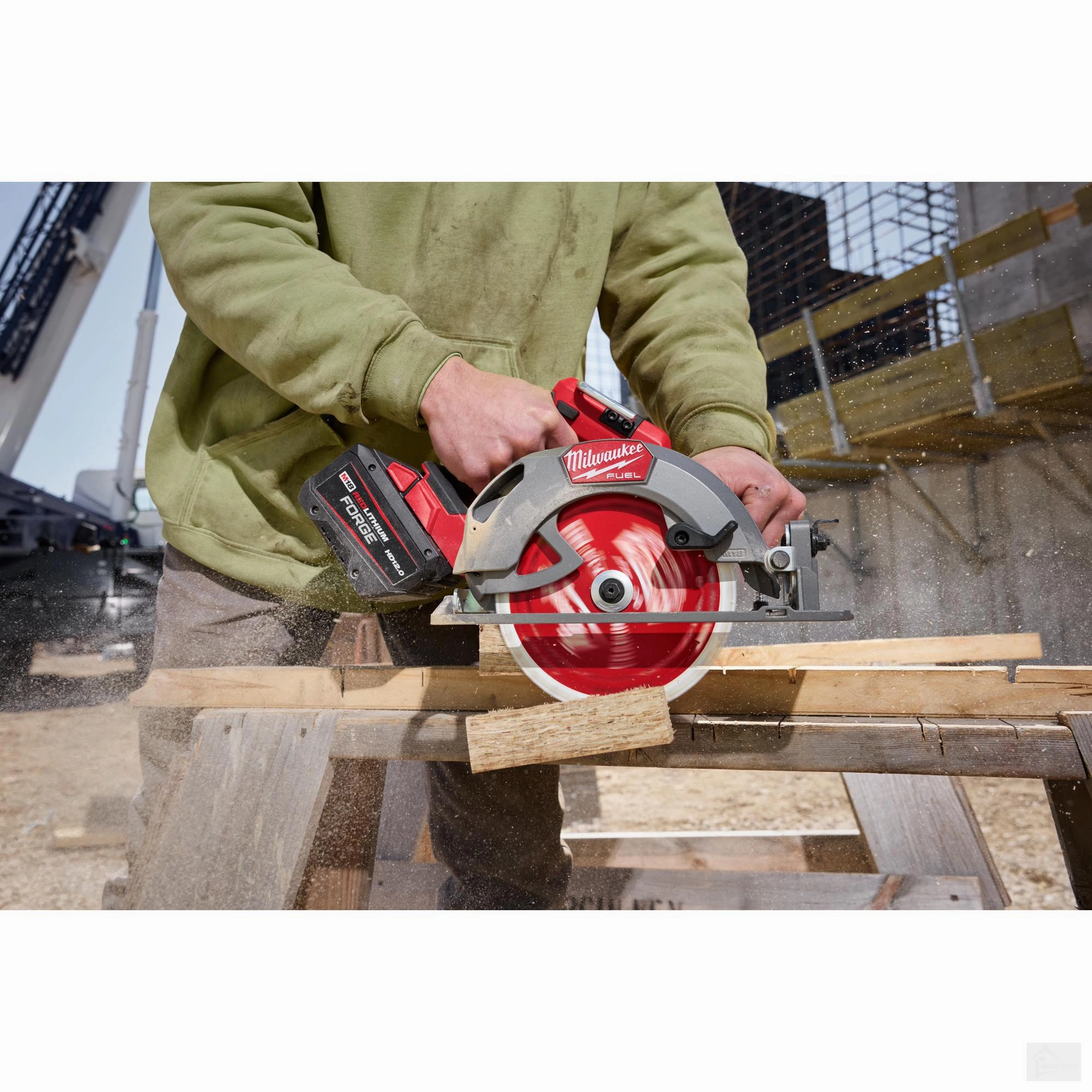 Milwaukee M18 FUEL™ 7-1/4” Circular Saw (Tool Only) {2834-20}
